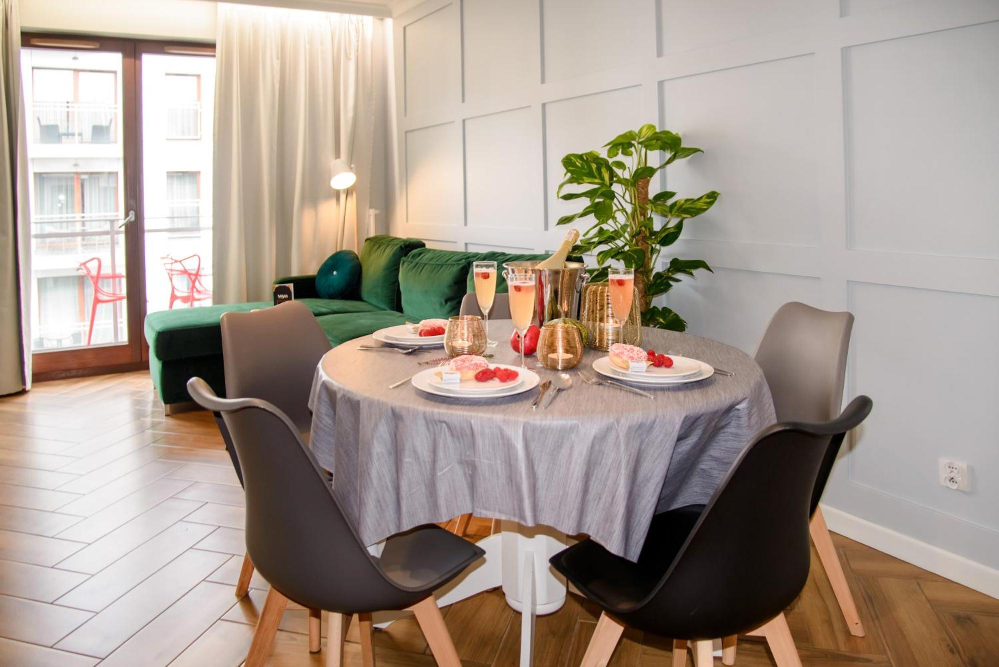 Maya'S Flats & Resorts 34 - Chmielna 73 Gdańsk Buitenkant foto